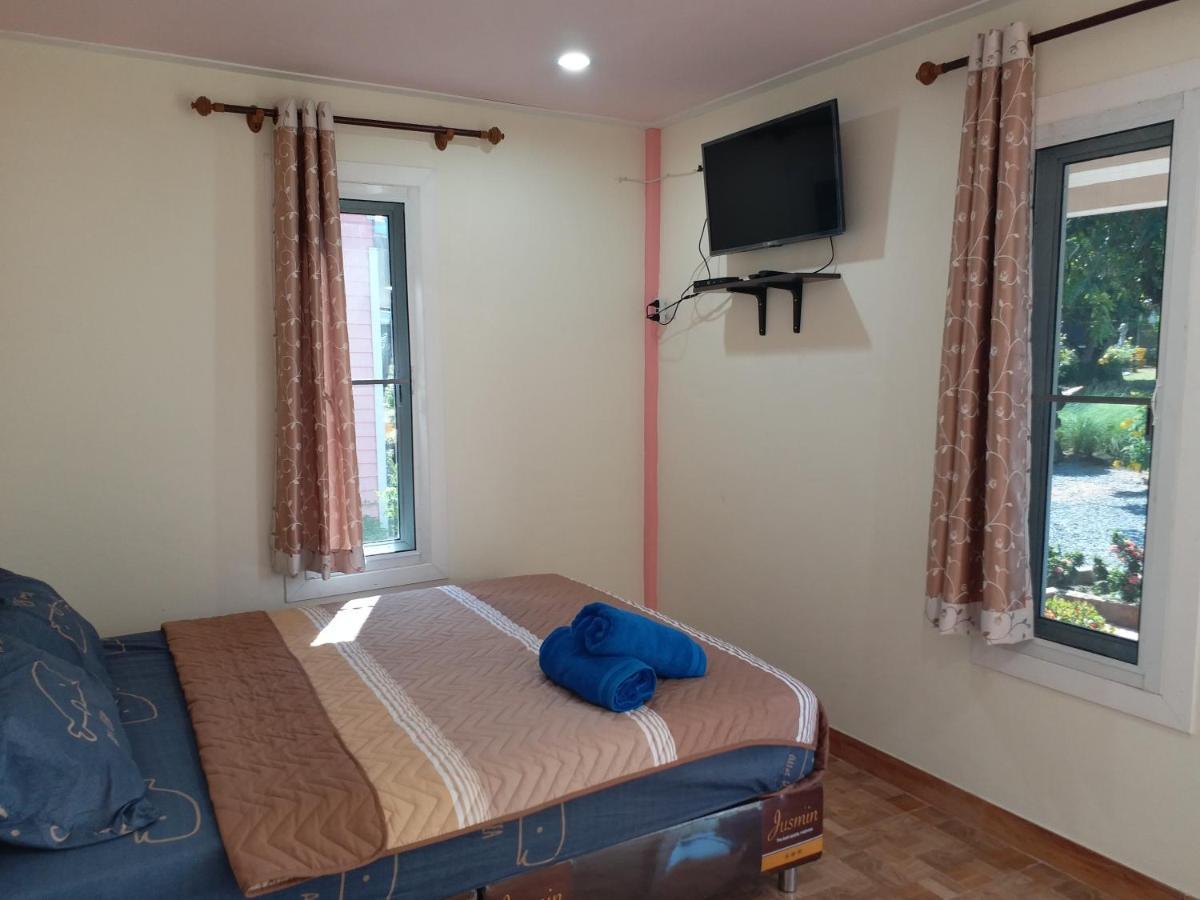 Hotel Baan Hin Sai Suay Nong Sarai Exterior foto