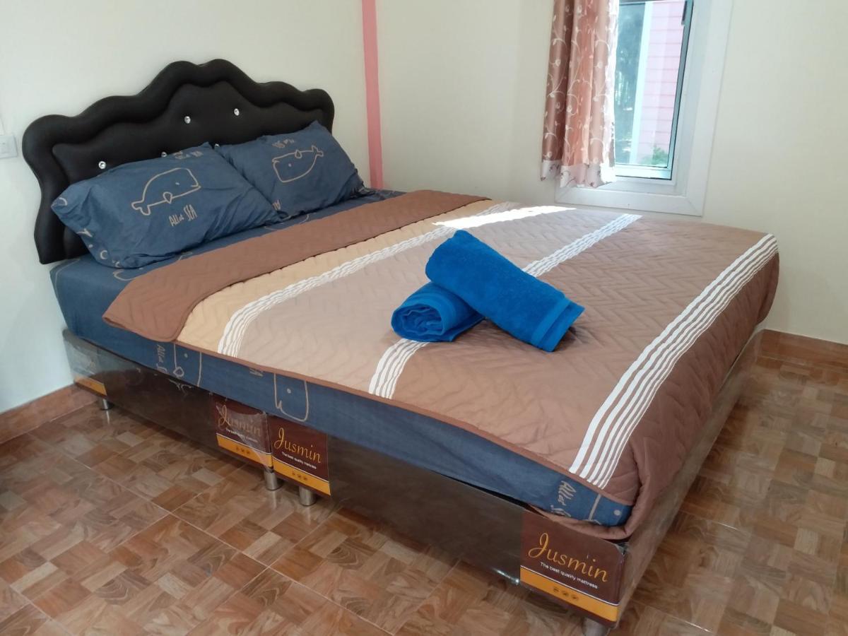 Hotel Baan Hin Sai Suay Nong Sarai Exterior foto